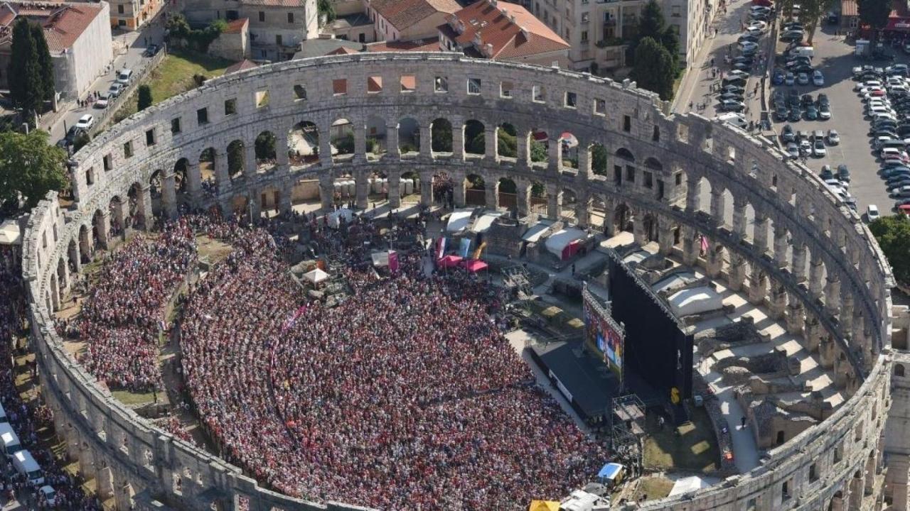 Apartmán VILA Nejra1 za Bazenom Pula Exteriér fotografie