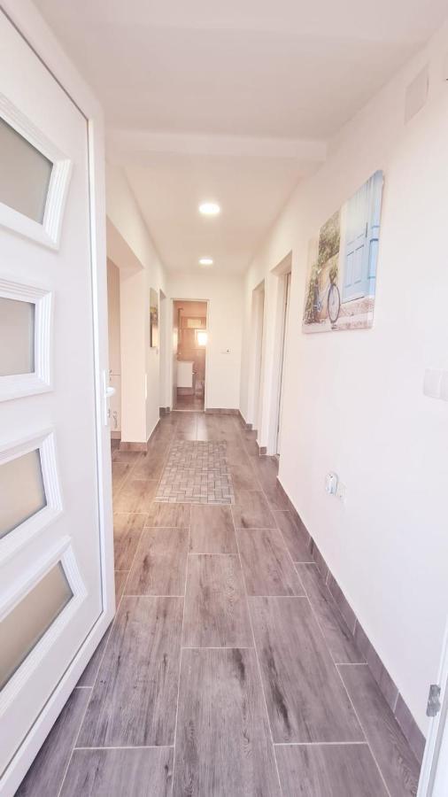 Apartmán VILA Nejra1 za Bazenom Pula Exteriér fotografie